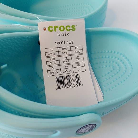โจ SOLD! โจ NWT Crocs Aqua Blue Classic Clogs Sz Women's 9 / Men's 7 - Picture 4 of 13